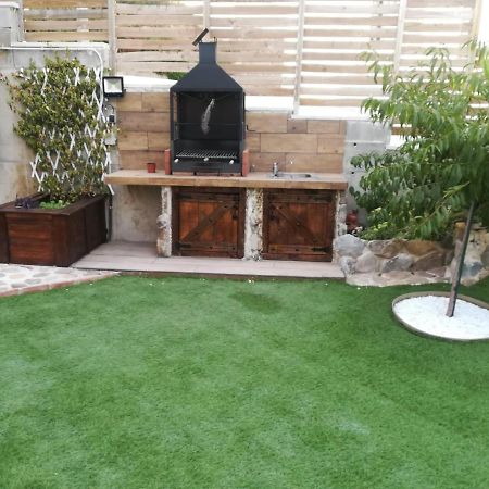 Casa Ecoeficiente Eguzkilore Torrelles ภายนอก รูปภาพ