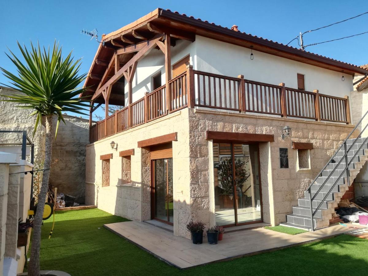 Casa Ecoeficiente Eguzkilore Torrelles ภายนอก รูปภาพ